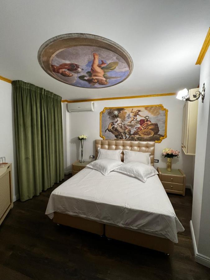 Oasis Historic Central House Boekarest Buitenkant foto