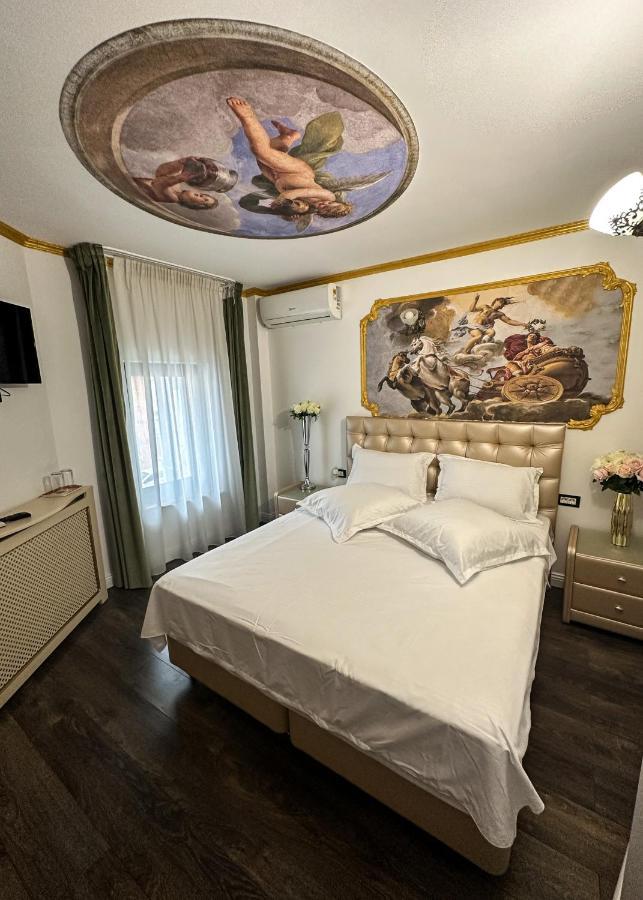 Oasis Historic Central House Boekarest Buitenkant foto